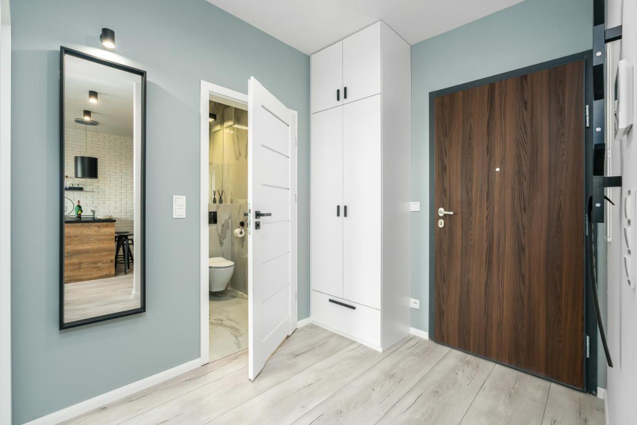 Exclusive Apartment With Terrace By Renters Πόζναν Εξωτερικό φωτογραφία